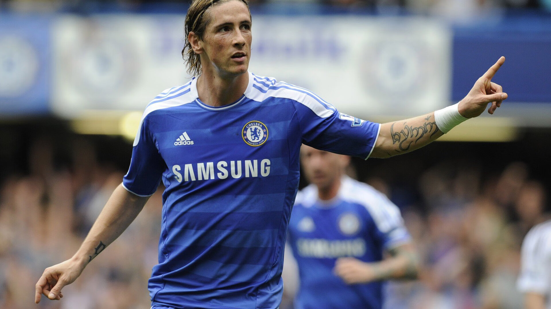 中国男篮奋勇拼搏无畏强敌,看看中国男篮