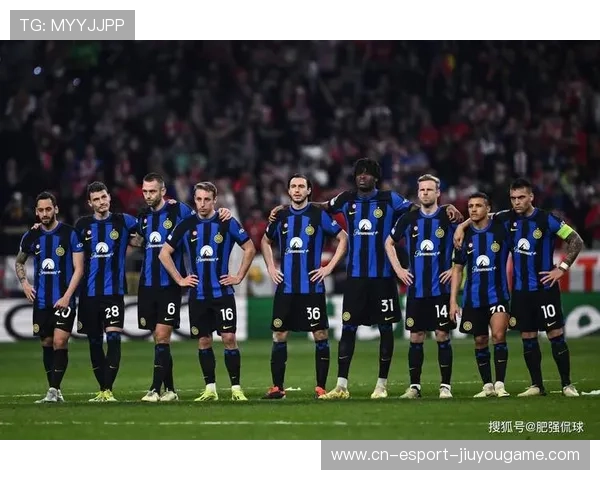 国米阿瑙托维奇禁区背身接球转身怒射全场震惊