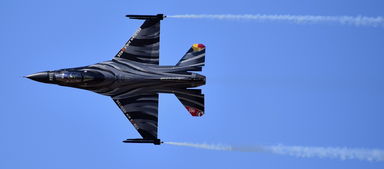 九游娱乐官方平台-世界青少年翼装飞行比赛在山城惊艳全场,翼装飞行世界纪录