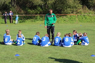 九游体育官方app-冠军球队教练团队荣获市级表彰，肯定贡献，冠军教练得多少钱